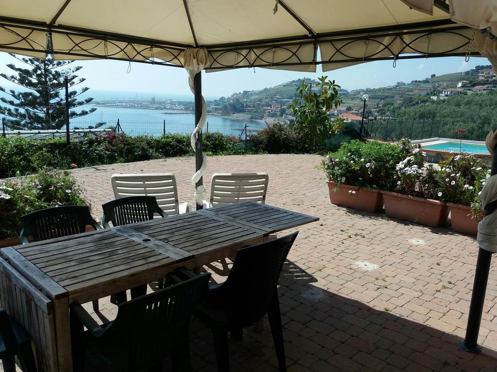 Villa Del Mare Ligure Terme & Spa Piscina A 37 Gradi Санто-Стефано-аль-Мар Экстерьер фото