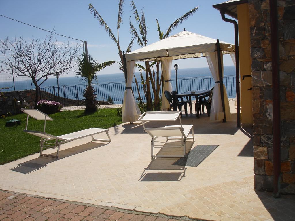 Villa Del Mare Ligure Terme & Spa Piscina A 37 Gradi Санто-Стефано-аль-Мар Экстерьер фото